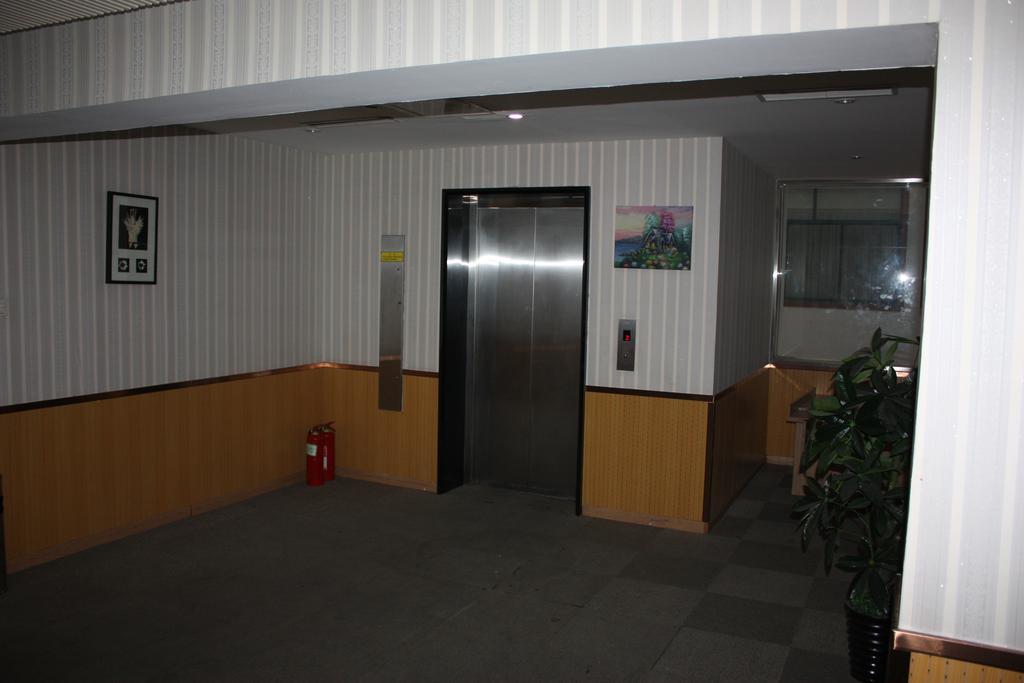Qingdao Hongyun Jiahe Business Hotel Exterior foto